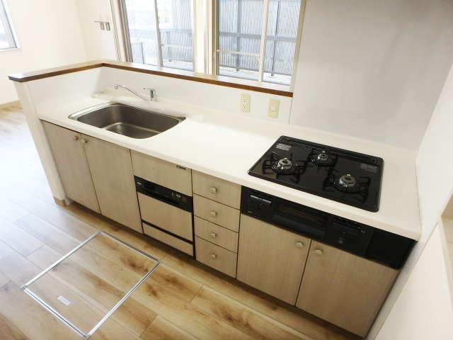 甲子園三保町戸建の洗面所