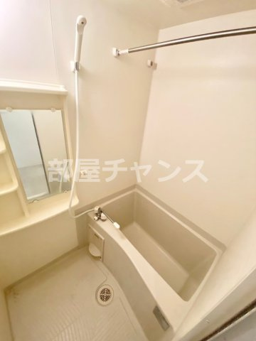 プレサンス栄モードの浴室