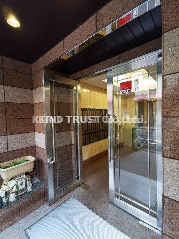 ジョリーフローラのエントランス|清潔なエントランスです