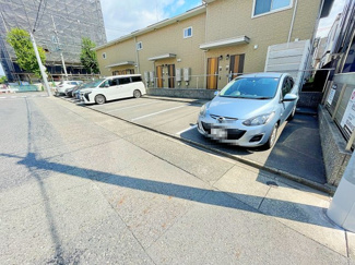 【駐車場】
