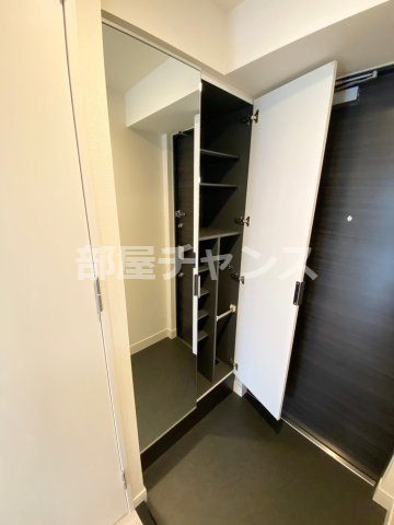 プレサンス栄フェルの収納