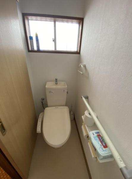 出雲市小山町　中古戸建のトイレ