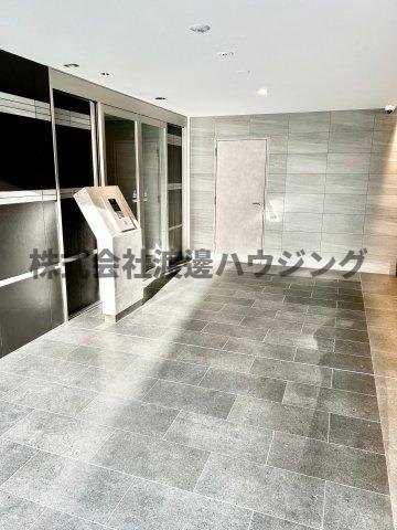 アルティザ江坂のロビー