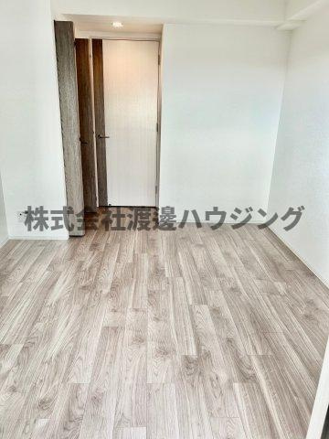 アルティザ江坂の居間・リビング