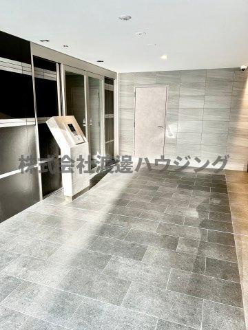 アルティザ江坂のロビー