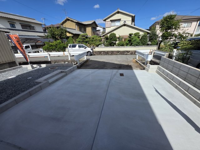 【前面道路含む現地写真】 | 姫路市書写　新築一戸建住宅