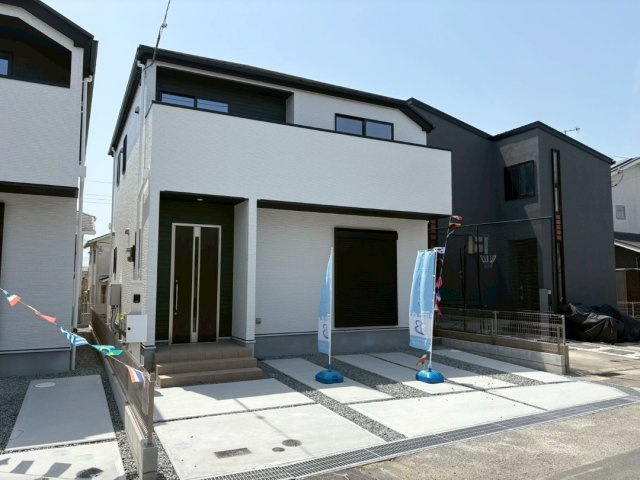 LDK20帖・ＳＩＣ　ＷＩＣ付き・玉津町今津　2期1号棟の外観