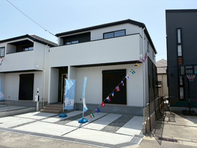 LDK20帖・ＳＩＣ　ＷＩＣ付き・玉津町今津　2期1号棟の外観