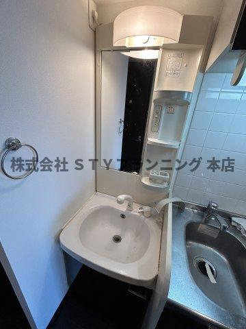 仲介手数料0円！プレミアムコート名古屋金山インテルノの独立洗面台