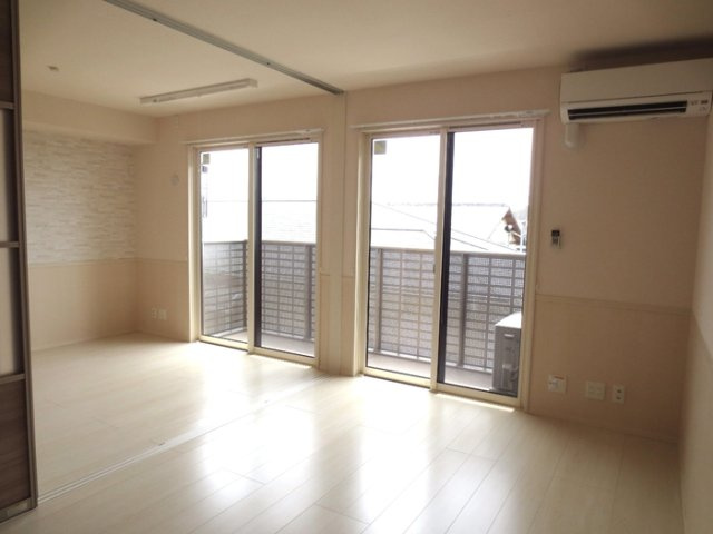 アールエム都北の洋室|206 リビング・洋室