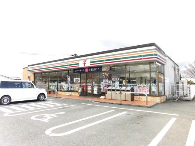 アールエム吉尾 A棟の周辺|セブンイレブン 都城高専前店
