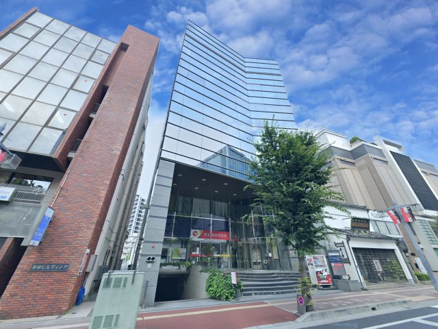 浦和NEビルの外観