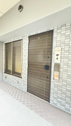 エスリード西宮甲陽園Ⅱ番館の玄関