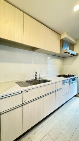 エスリード西宮甲陽園Ⅱ番館のキッチン|システムキッチン