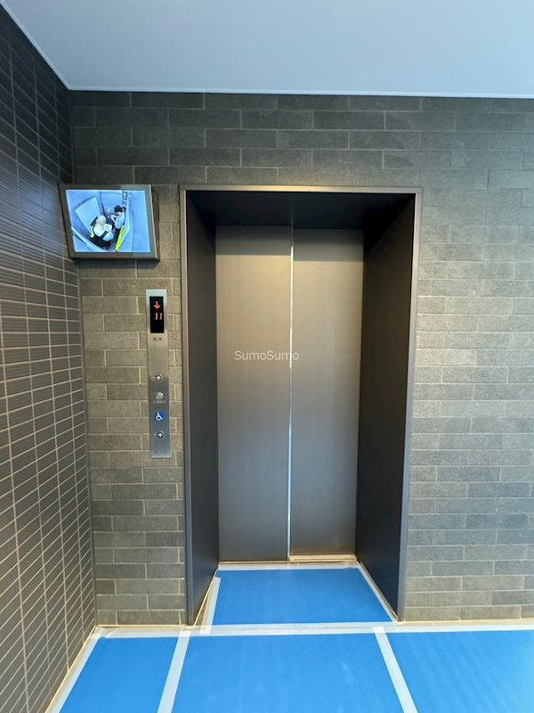 大阪市西区新町３丁目の賃貸マンションの外観