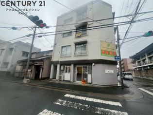 鎌谷ビルの外観