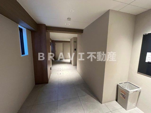 UresidenceUESHIO　BRAVI不動産のロビー|【UresidenceUESHIO】建物の内部です