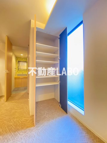 リエゾンコート弁天町の収納