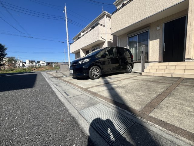リバーアイランド美園の駐車場|カースペースがあります