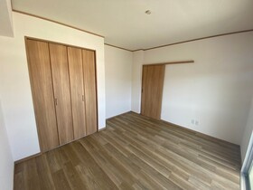 クローバー花畑ガーデンの洋室|きれいな洋室です