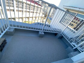 クローバー花畑ガーデンのバルコニー|バルコニーがあります