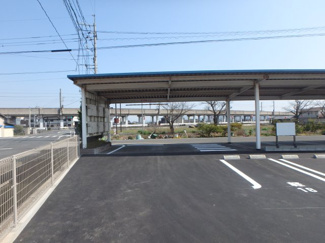 【駐車場】