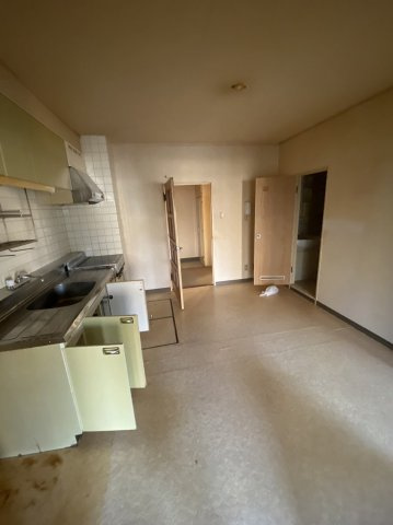 リゾートビラ西戸崎の居間・リビング|ゆったりとした居間です