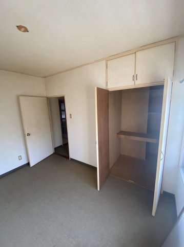 リゾートビラ西戸崎の洋室|個人の部屋や寝室として使える洋室です