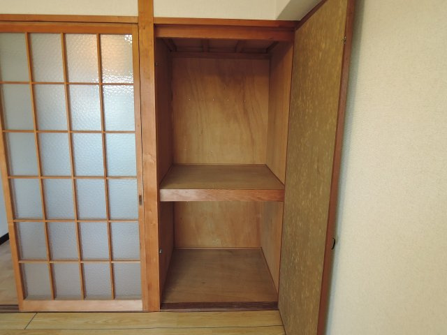 レジデンス連歌屋