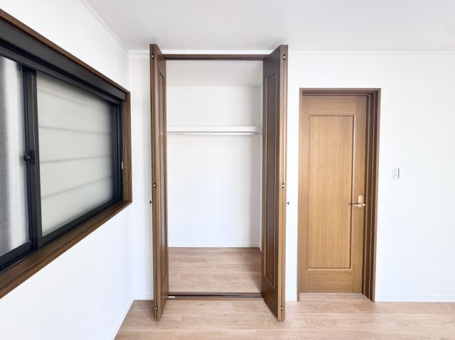 向日市寺戸町三ノ坪　中古戸建の収納