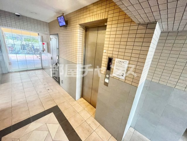 共同ハイツ西大須のロビー