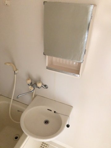 上六ハイツの洗面所