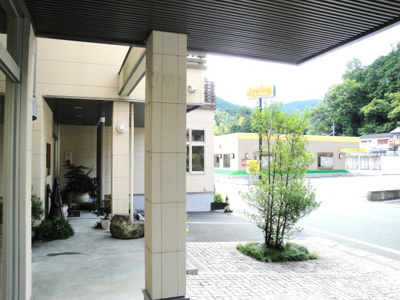 【エントランス】 | モルト・ベーネ