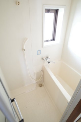 【浴室】 | セントラルコート | １日の疲れを癒しましょう☆　