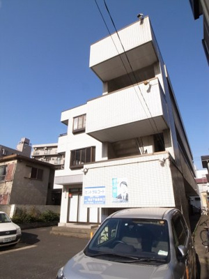 【エントランス】 | セントラルコート | １階はテナント、２階は夜は静かね。