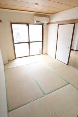 【寝室】 | セントラルコート | やはり和室は和みますな☆