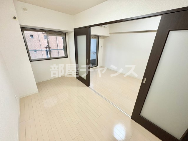 マイアトリア栄の居間・リビング