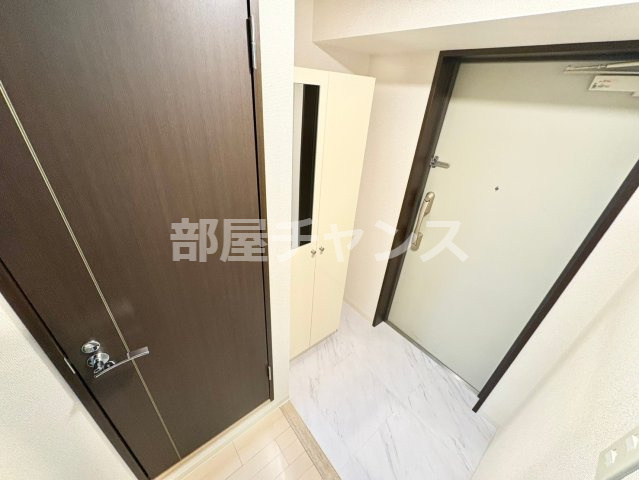 マイアトリア栄の玄関