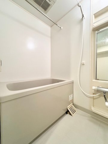 マイアトリア栄の浴室