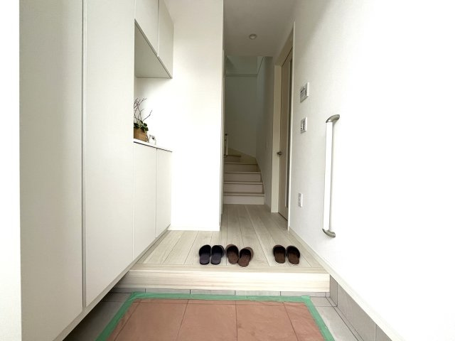西区井口四丁目　№36312の玄関