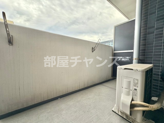 プレサンス名古屋STATIONルミアスのバルコニー