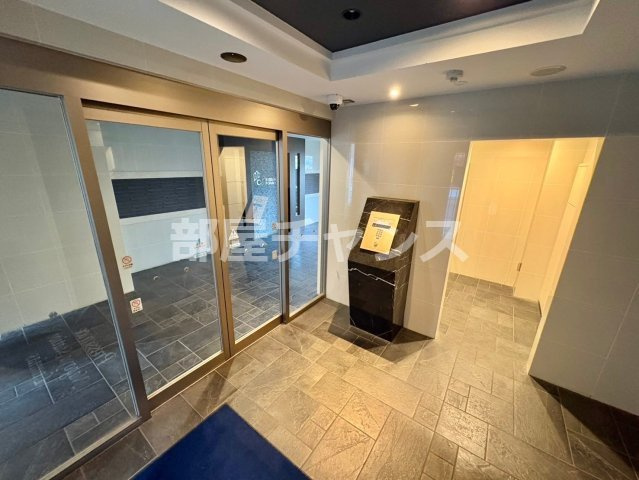 プレサンス名古屋STATIONルミアスのエントランス