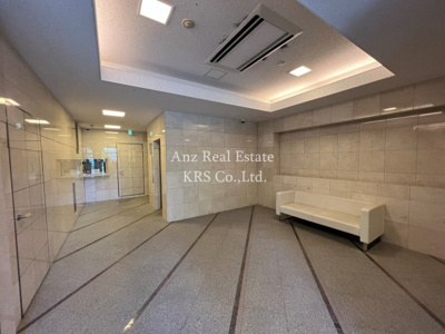 【ロビー】 | リーガル靭公園南 | 広々空間のロビー