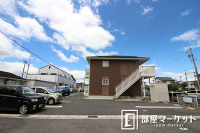 【駐車場】 | スクエアフロント