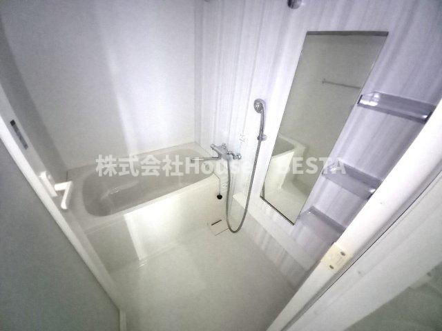 ボンニー元町の浴室