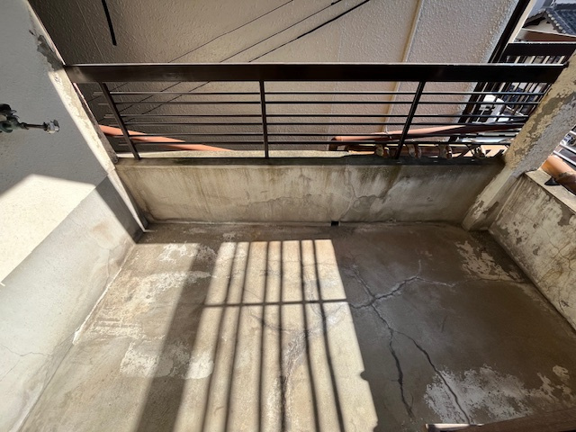 寿町戸建のバルコニー