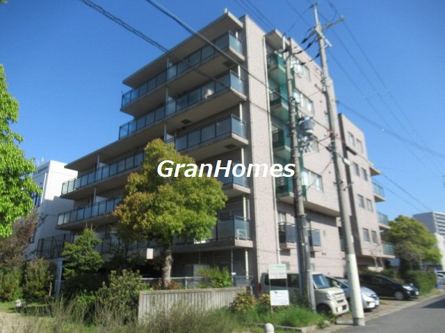 宮西パレス・壱号館の外観