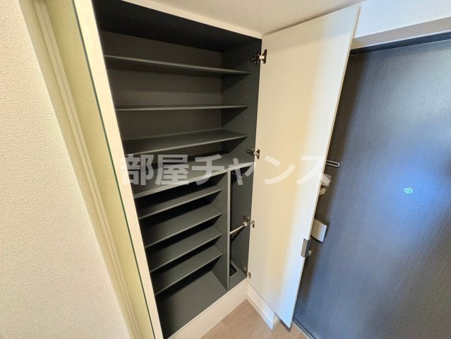 プレサンス伏見アーバンベースの収納