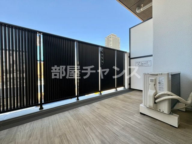 プレサンス伏見アーバンベースのバルコニー