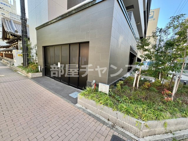 プレサンス伏見アーバンベースの庭